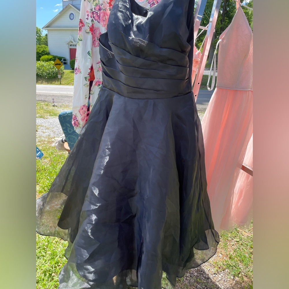 Retro style, worn once, pretty & unique, size 4/6